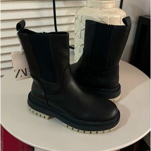 Children’s Size 12.5 Zara Black Boots NWT Brand New Boys Girls